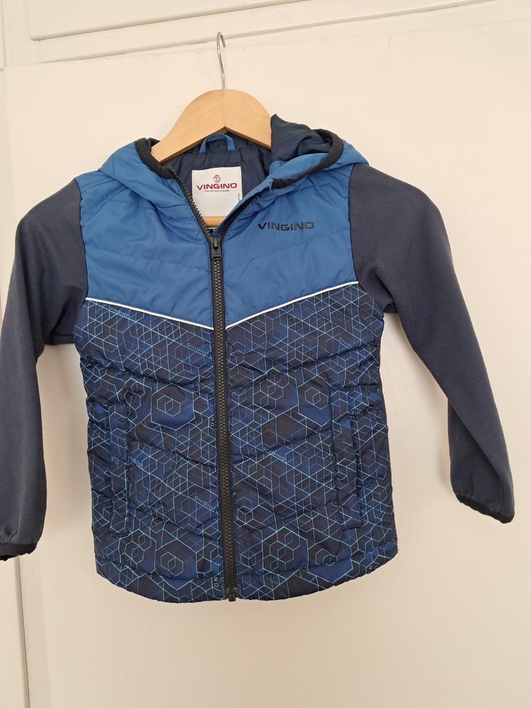 Vingino Zomerjas Maat 116 - Blauw met Capuchon, Kinderen en Baby's, Kinderkleding | Maat 116, Gebruikt, Ophalen of Verzenden, Vingino