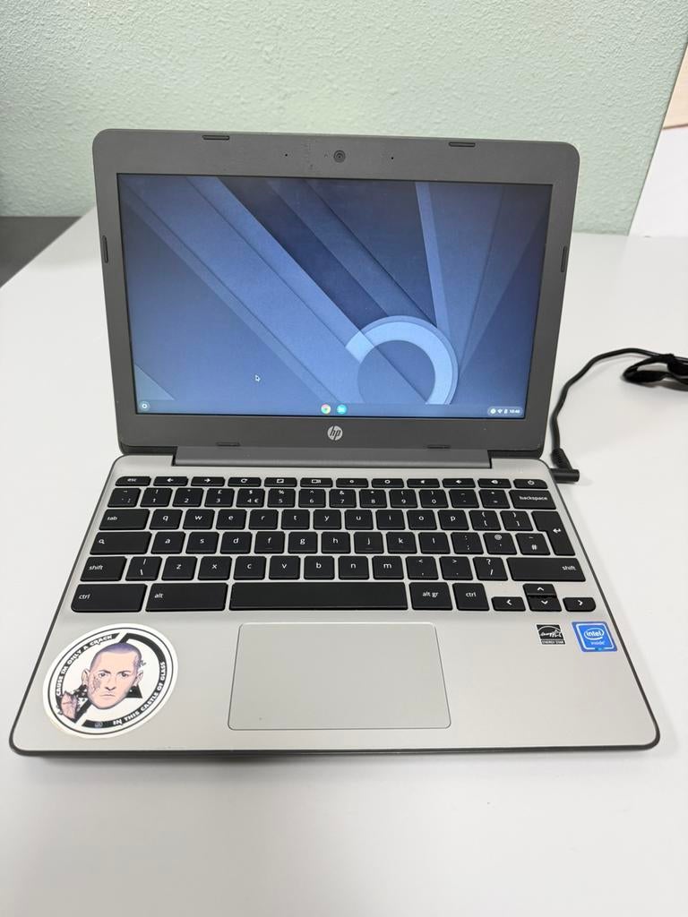 HP Chromebook 11-v001na + oplader werkend laptop (oud model), Ophalen of Verzenden, H, 11 inch, 4 GB of minder