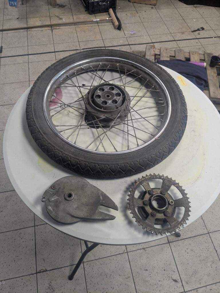 Zundapp 429 achterwiel spaak, Ophalen of Verzenden, Gebruikt, Overige typen