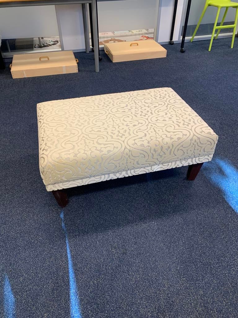 Poef, Huis en Inrichting, Banken | Voetenbanken en Poefen, Minder dan 50 cm, Rond, Nieuw, Ophalen of Verzenden