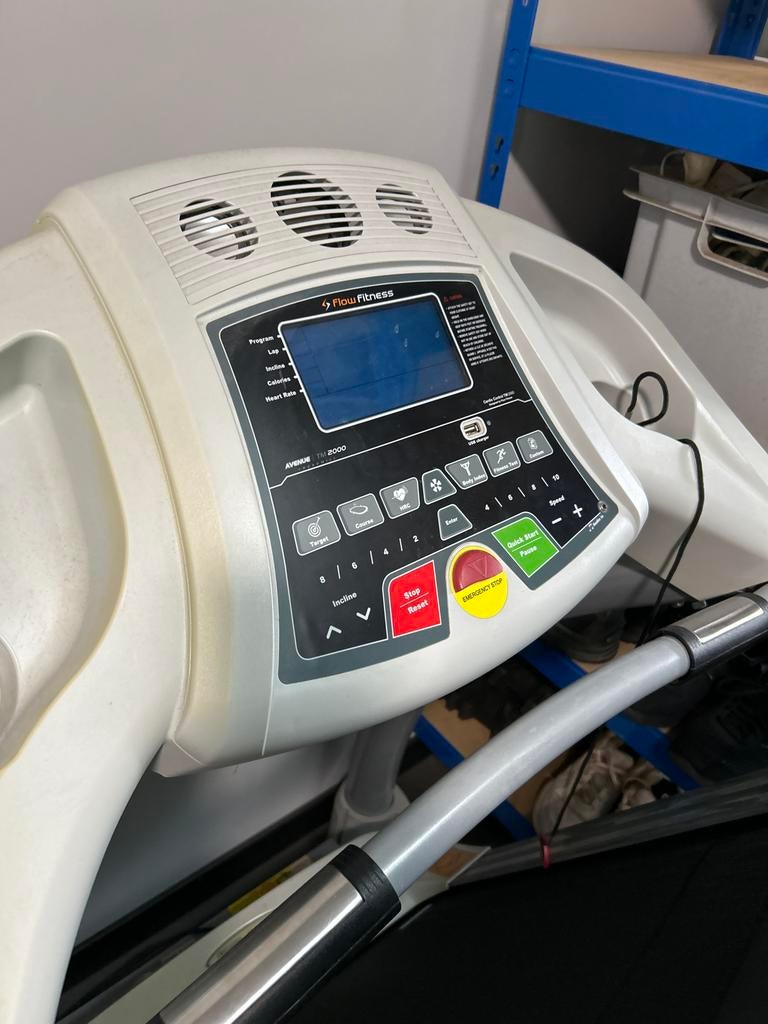 Flow Fitness Avenue TM 2000 loopband, Sport en Fitness, Ophalen, Gebruikt, Metaal, Loopband