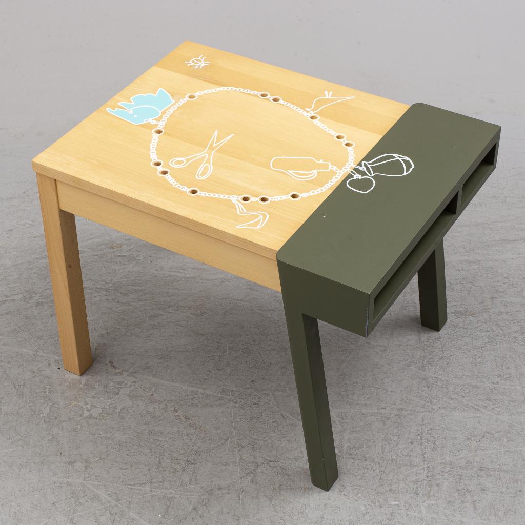 1 Vitra Hella Jongerius Stekelvarken tafel Porcupine Table, Huis en Inrichting, Tafels | Bijzettafels, Niet ingevuld, Niet ingevuld