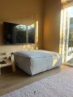 Grote poef / hocker, Huis en Inrichting, Banken | Voetenbanken en Poefen, Ophalen, 75 tot 100 cm, Zo goed als nieuw, 100 tot 125 cm