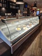 Koelvitrine horeca, Ophalen