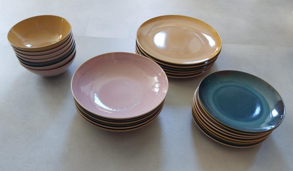 Ikea servies, borden en kommen, Huis en Inrichting, Keuken | Servies, Ophalen, Aardewerk, Overige stijlen, Bord(en)