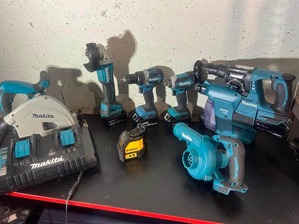Makita 18v set, Ophalen of Verzenden, Zo goed als nieuw