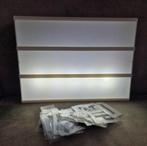 Lichtbak met letters, Ophalen