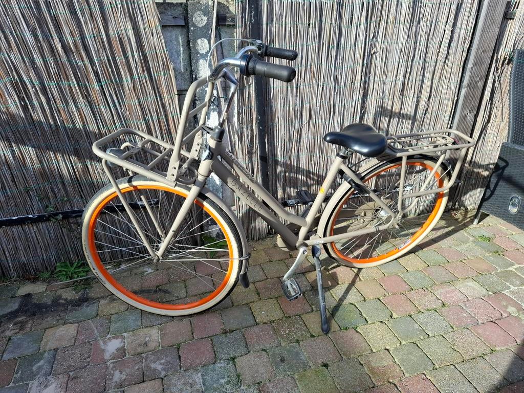 Gazelle dames fiets ( klein model), Fietsen en Brommers, Fietsen | Dames | Damesfietsen, Ophalen, Gebruikt, Gazelle, Versnellingen