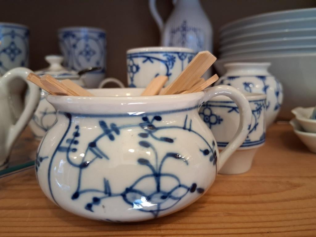 Vaasje voor  bijvoorbeeld prikkertje of sausjes blau saks, Ophalen of Verzenden