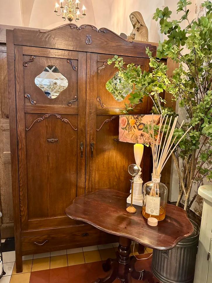 Antieke houten legkast met geslepen spiegeltjes, opbergkast, Huis en Inrichting, Kasten | Overige, Gebruikt, Ophalen