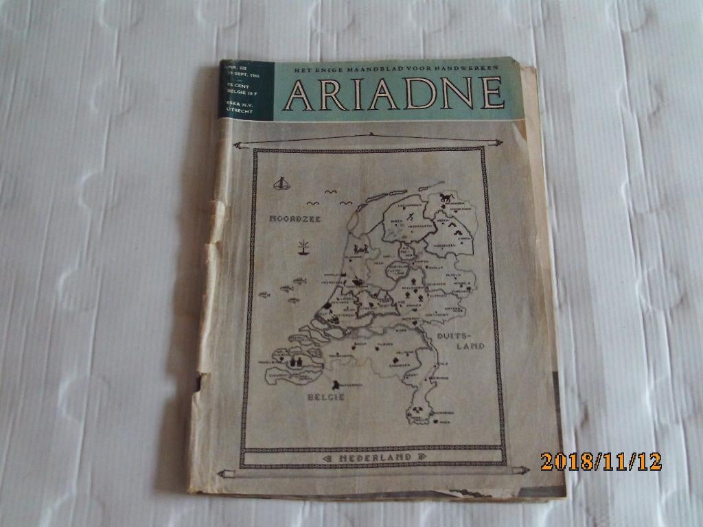 ariadne maandblad voor handwerken nr. 225 15 sept. 1965, Ophalen of Verzenden, Gebruikt, Vrouw, Knipmode