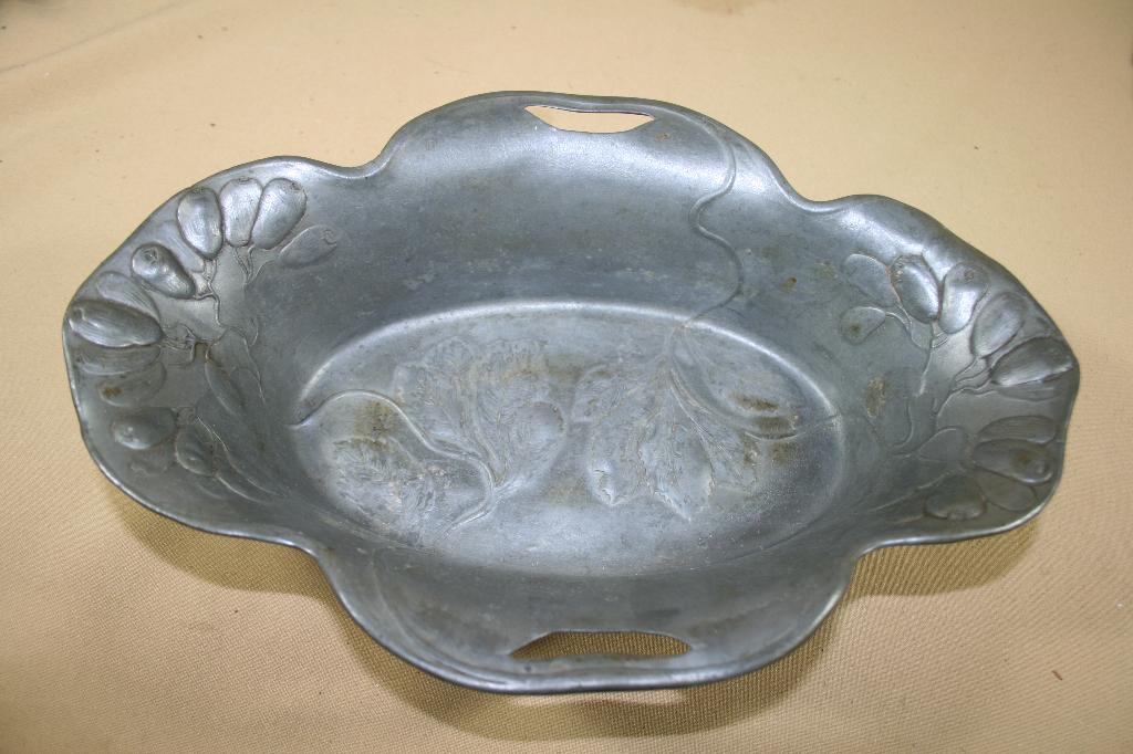 Jugendstil tinnen schaal met bloemen, Ophalen of Verzenden