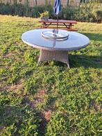 Te koop grote ronde Wicker TIERRA Outdoor tafel, Ophalen, Zo goed als nieuw, Rond, Wicker