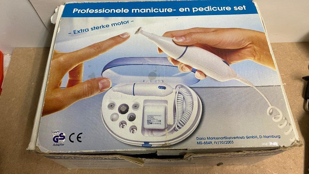 manicure en pedicure set, Ophalen of Verzenden, Zo goed als nieuw, Hand- en Voetverzorging