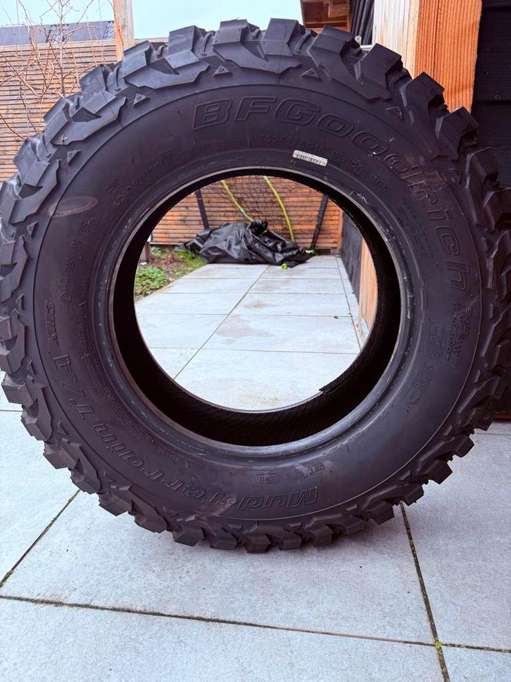 Nieuwe BF Goodrich Mud Terrain Band 225/75 R16, Auto-onderdelen, Banden en Velgen, Band(en), All Season, 16 inch, 225 mm, Terreinwagen