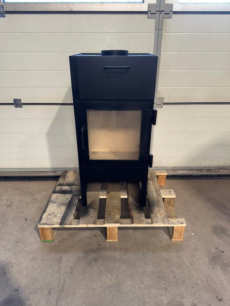 Dik Geurts Lars 900 – zo goed als nieuw, Ophalen, Zo goed als nieuw, Hout, Houtkachel