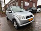 Daihatsu Terios 1.5-16v Adventure 4X4 NAVI AIRCO NIEUWE KOPP, Auto's, 1350 kg, Gebruikt, Zwart, 1165 kg