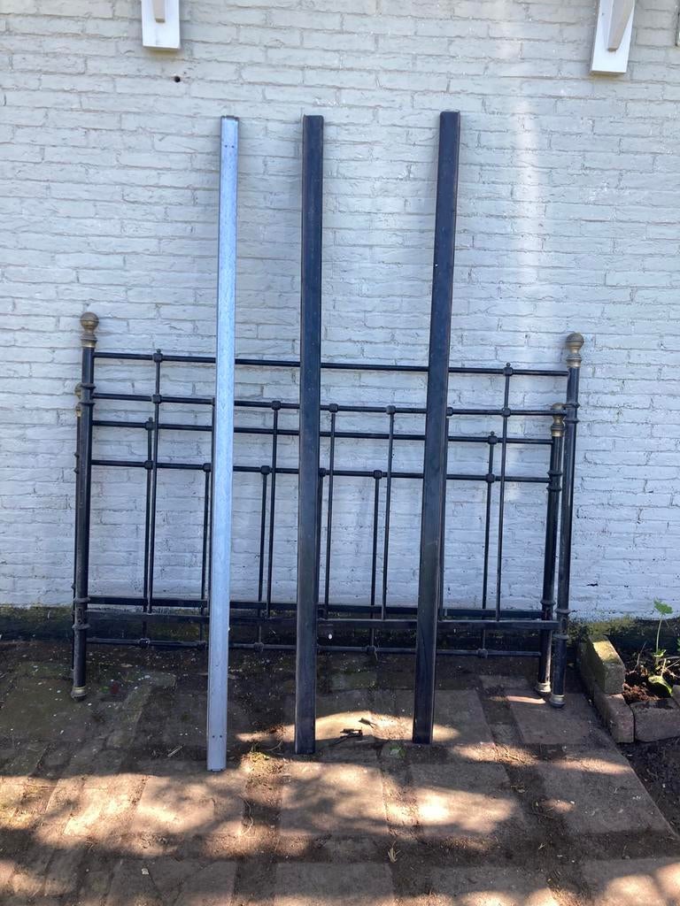Vintage IKEA bed Svelvik, 160 x200, zwart metaal, spijlen, Huis en Inrichting, Slaapkamer | Bedden, Ophalen, Gebruikt, Zwart, Tweepersoons
