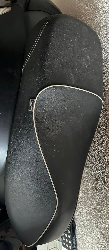 Vespa gts zadel, Ophalen of Verzenden, Zo goed als nieuw, Benzine, Overige modellen