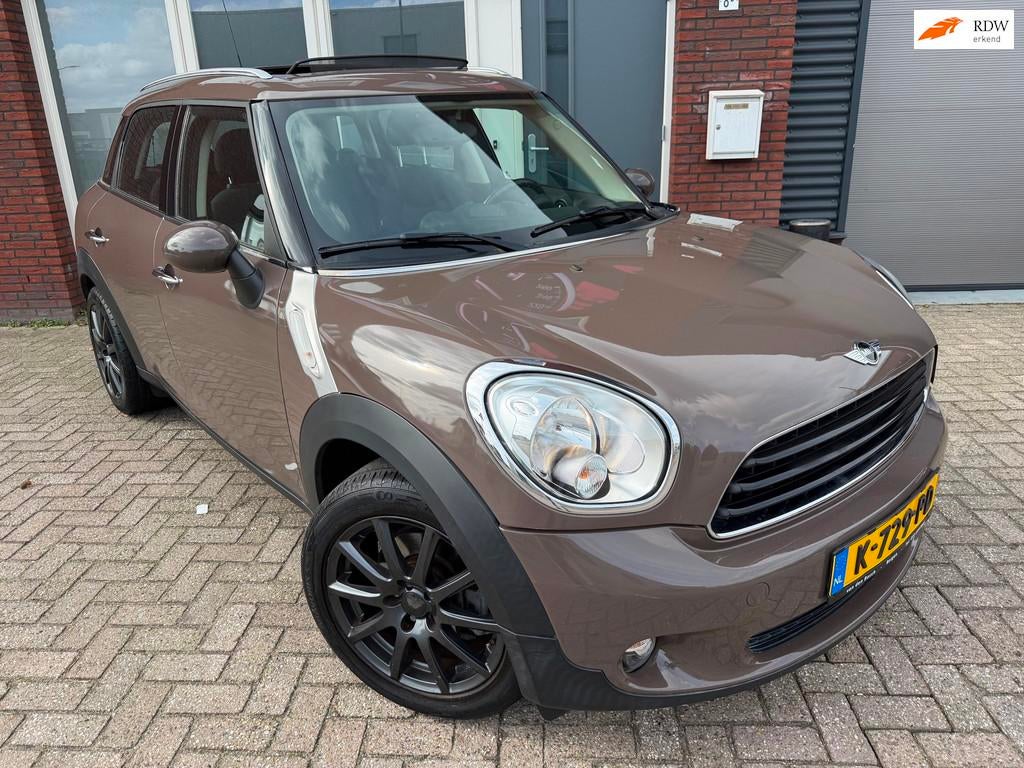 Mini Mini Countryman 1.6 One Chili / Pano / PDC / 17 inch /, Voorwielaandrijving, Euro 5, Stof, Gebruikt