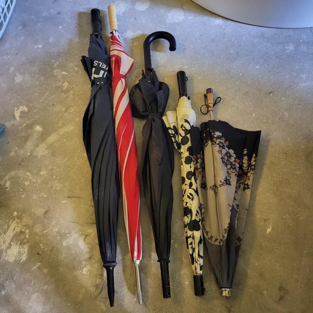 5 verschillende paraplu's - Diverse kleuren en stijlen, Sieraden, Tassen en Uiterlijk, Paraplu's, Ophalen