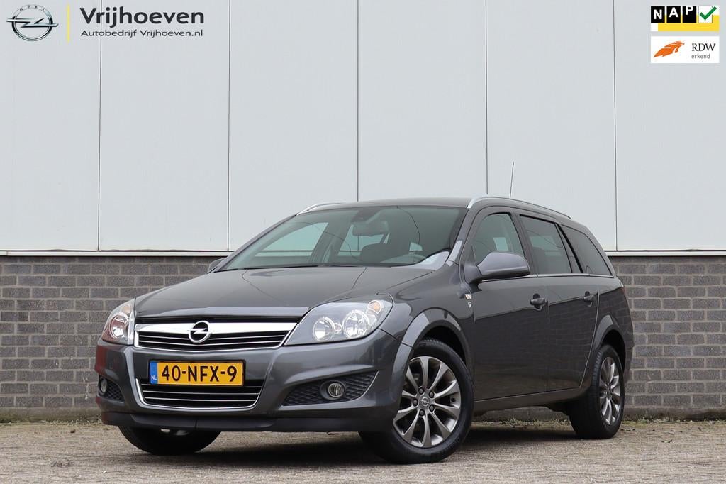 Opel Astra Wagon 1.6 Cosmo 1e eig NL Auto, Voorwielaandrijving, Gebruikt, Zwart, Parkeersensor