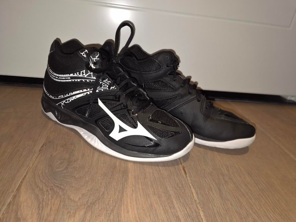 Mizuno Thunder Blade KB Indoor korfbalschoenen maat 39, Sport en Fitness, Ophalen of Verzenden, Zo goed als nieuw, Schoenen