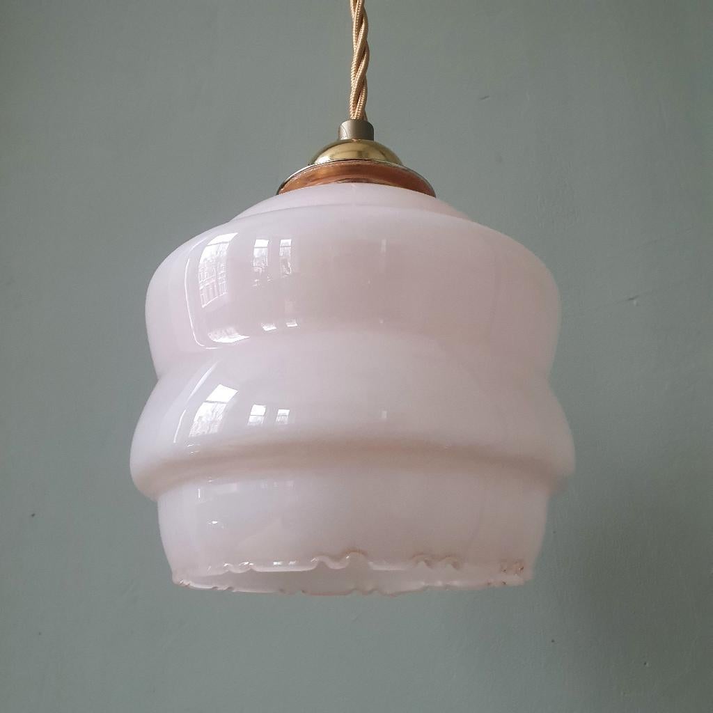 Vintage franse hanglamp - rose opaline glas - decoratierand, Gebruikt, Ophalen of Verzenden, Antiek, Art Deco, Vintage, Franse lamp, glas