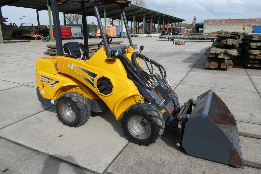 Eurotrac T11 (bj 2024), Wiellader of Shovel