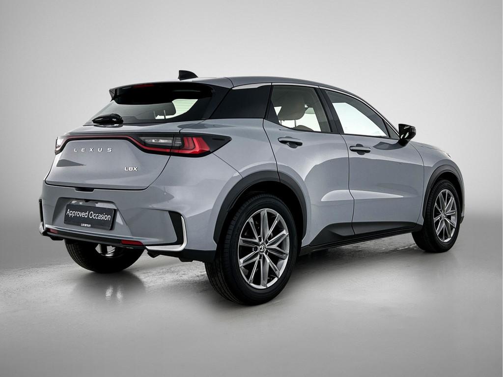 Lexus LBX Relax 2WD Premium uitgevoerd (bj 2024, automaat), Auto's, Lexus, 12 maanden, 135 pk, Gebruikt, Bedrijf