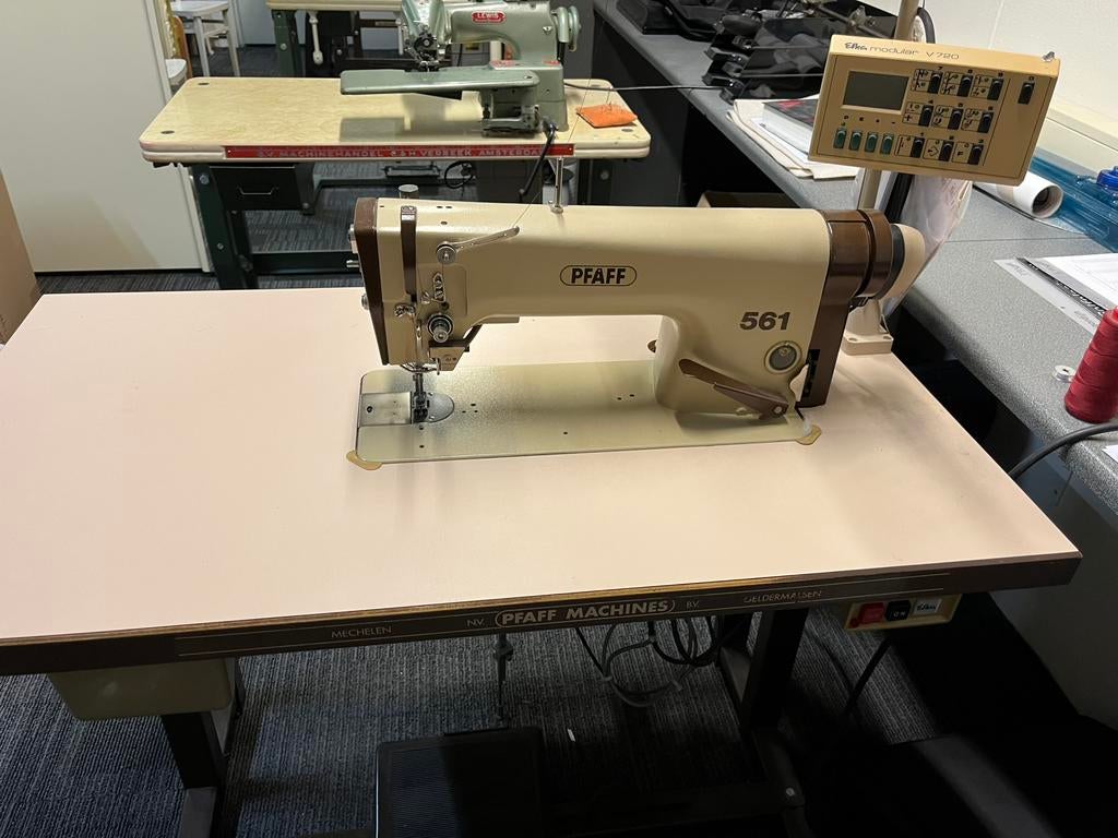 Naaimachine Pfaff, Hobby en Vrije tijd, Naaimachines en Toebehoren, Ophalen, Naaimachine, Industrieel, Gebruikt