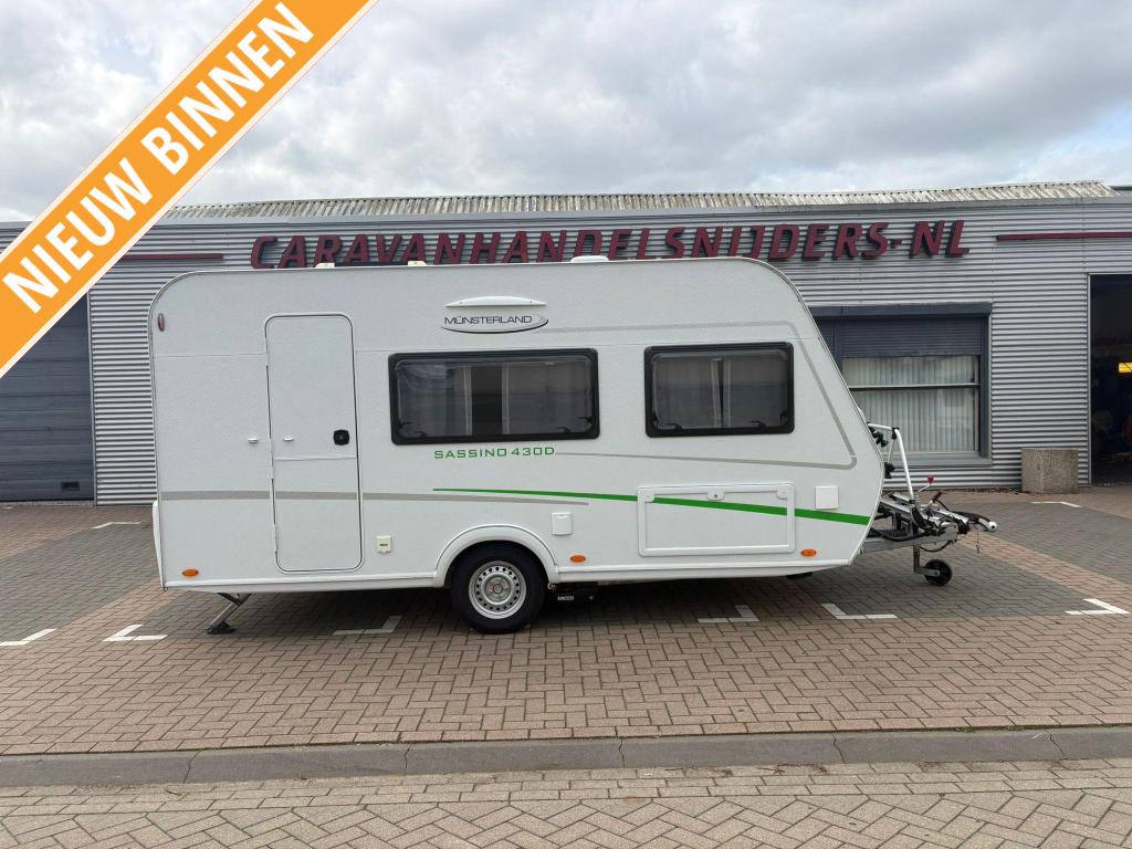LMC Sassino 430 D Top Staat!!Veel extra s !, Caravans en Kamperen, Caravans, Bedrijf, Treinzit, Schokbreker, 4 tot 5 meter
