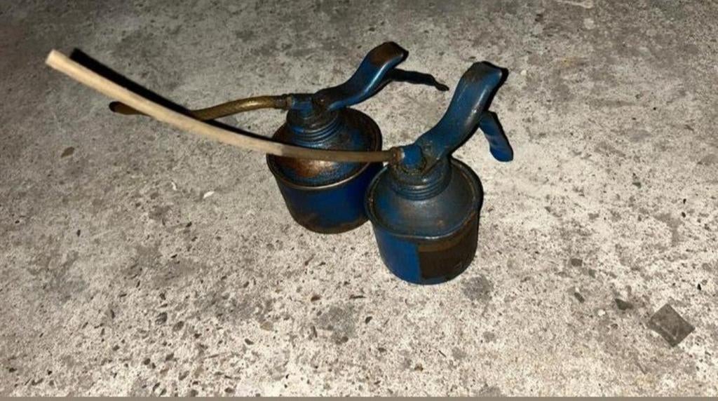 Twee Vintage Oliekannen, Ophalen of Verzenden, Gebruikt