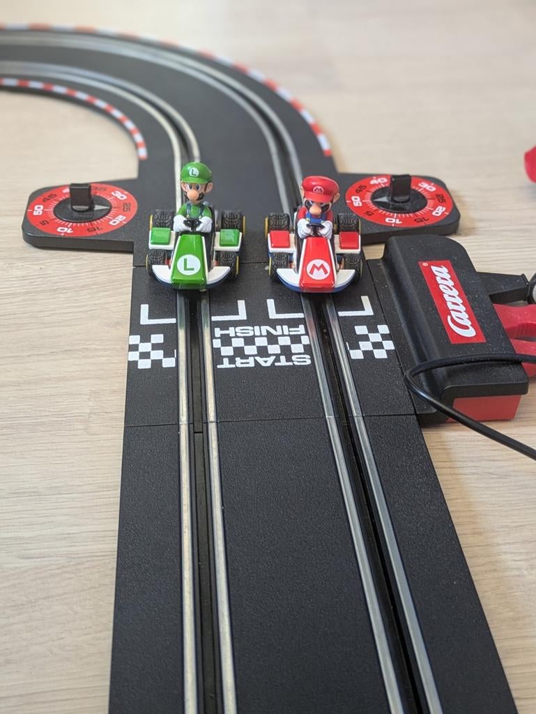 Carrera racebaan met Mario en Luigi, Ophalen
