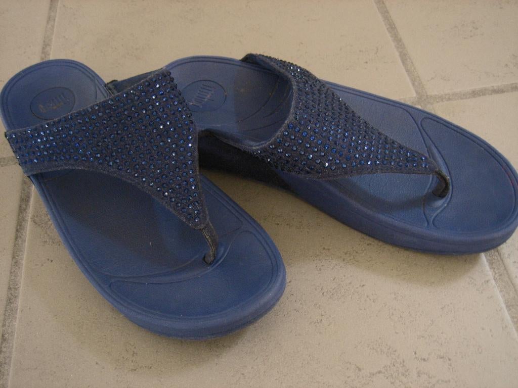 Comfortabele instappers met strass FITFLOP 40 snazzeys, Kleding | Dames, Schoenen, Slippers, Zo goed als nieuw, Fit flop, Verzenden