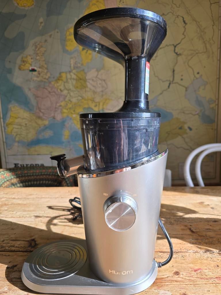 Hurom slowjuicer H100, Ophalen, Zo goed als nieuw, 1 snelheid