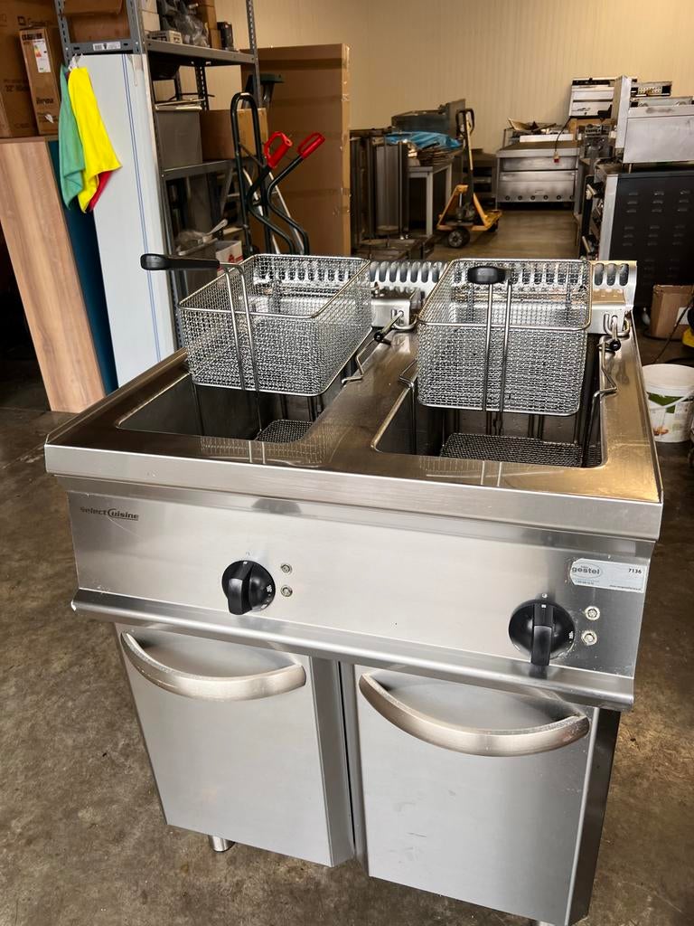Diverse gebruikte horeca apparatuur te koop, Zakelijke goederen, Horeca | Keukenapparatuur, Ophalen of Verzenden, Gebruikt, Fornuis, Frituur en Grillen