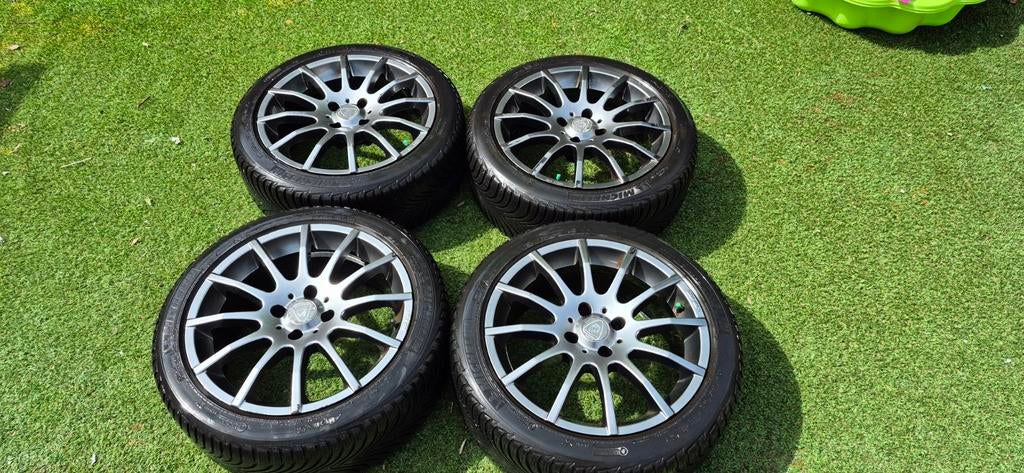 4 lichtmetalen wielen met winterbanden 225/45/17 peugeot 308, Ophalen, Gebruikt, Banden en Velgen, 17 inch