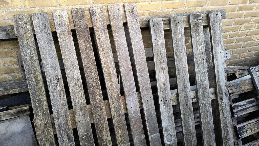 Oude pallet resten en nog rest hout, Minder dan 3 m³, Ophalen