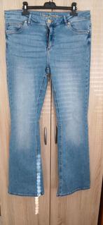 Leuke nieuwe jeans met wijde pijp en zwarte broek mt 42, Kleding | Dames, Ophalen of Verzenden, Nieuw, Zwart, W33 - W36 (confectie 42/44)