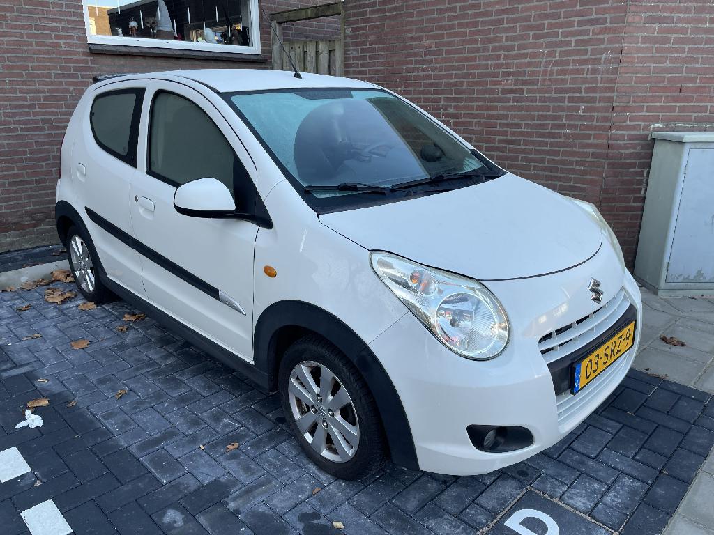 Suzuki Alto 1.0 2011 Wit, Voorwielaandrijving, Stof, 4 stoelen, Origineel Nederlands