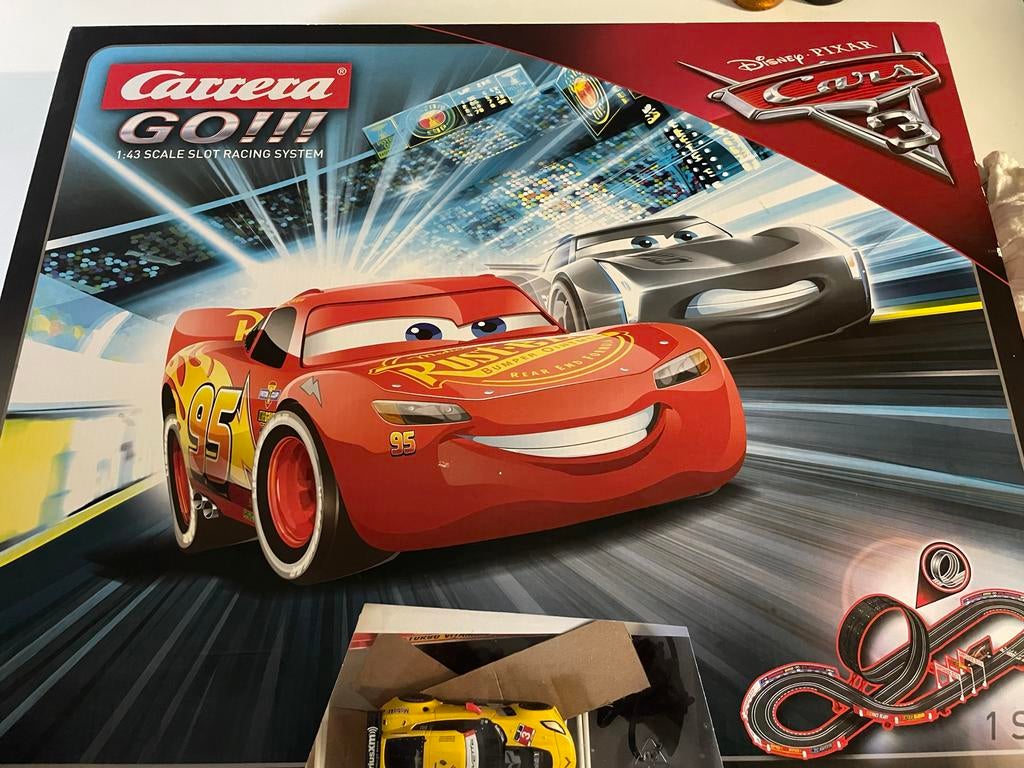 Racebaan met looping - Carrera GO!!!, Kinderen en Baby's, Speelgoed | Racebanen, Racebaan, Carrera, Ophalen of Verzenden, Zo goed als nieuw