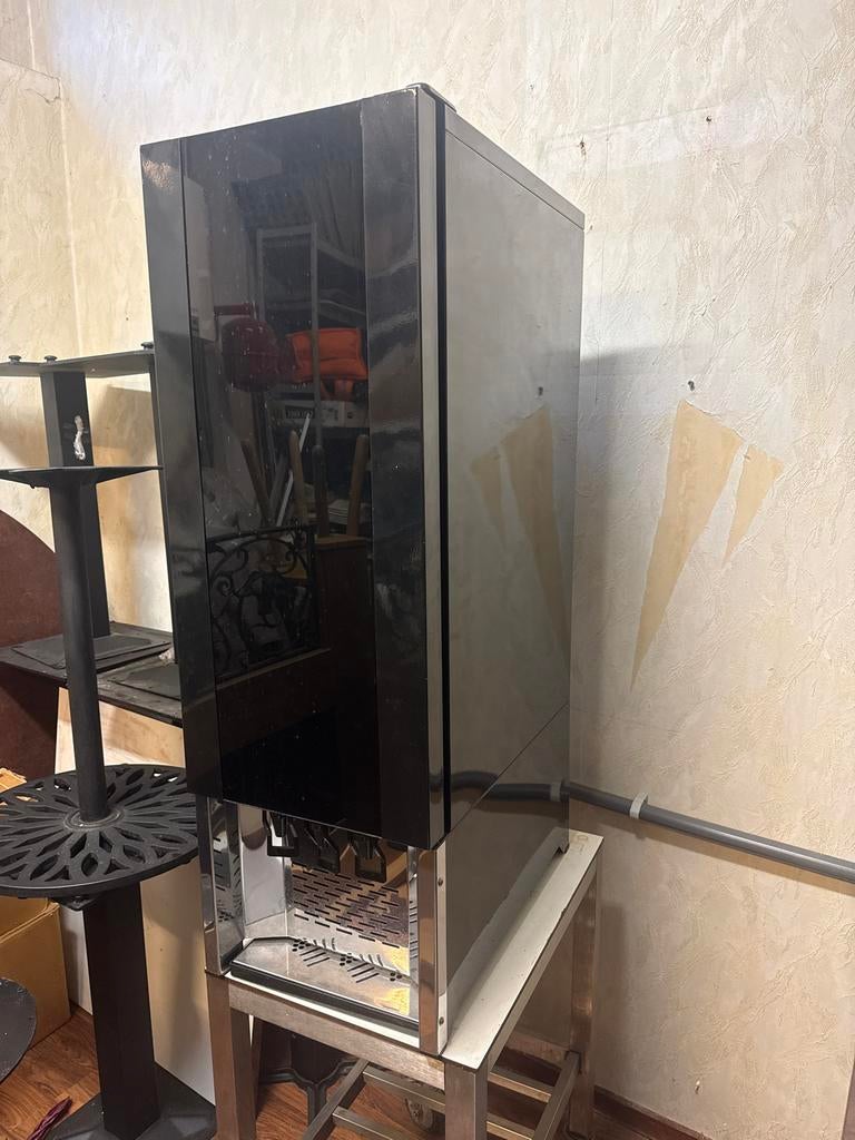 Professionele Wijn/drank Tap Koelkast - Perfect voor Horeca, Ophalen, 200 liter of meer, 60 cm of meer, 160 cm of meer