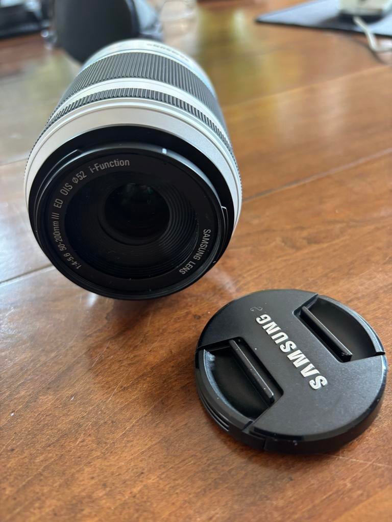 Samsung 50-200 mm III zoomlens, Ophalen of Verzenden, Zo goed als nieuw, Telelens, Zoom