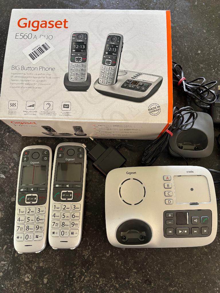 Gigaset E560A Duo Senioren telefoon, Ophalen of Verzenden, Zo goed als nieuw, 2 handsets