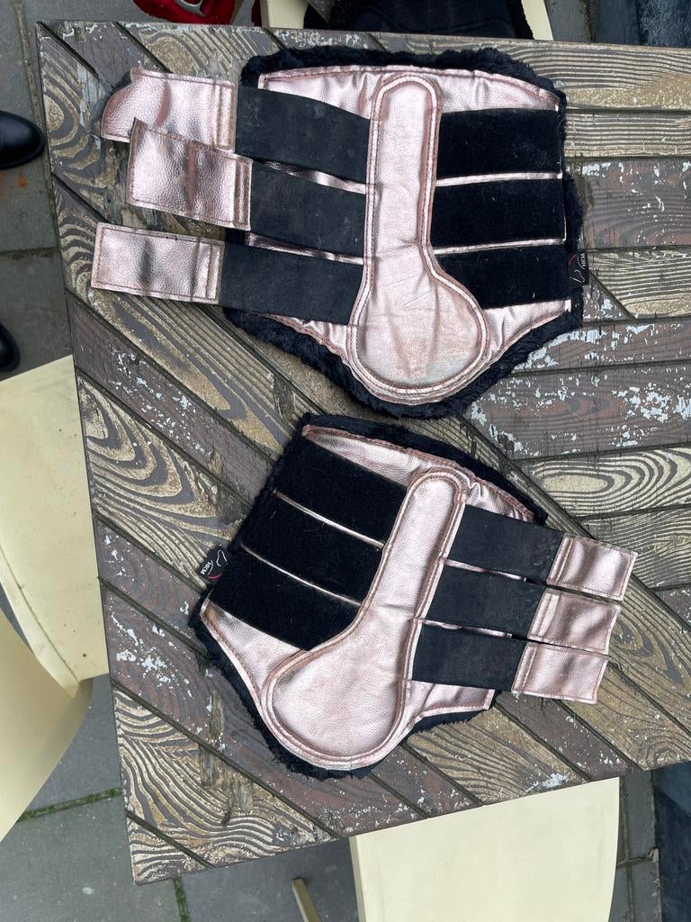 Gold rose peesbeschermers met bont, Ophalen of Verzenden, Gebruikt