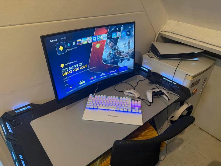 Complete PS5 Gaming Setup: Console, Monitor, Toetsenbord, Mu, Spelcomputers en Games, Games | Sony PlayStation 5, Gebruikt, Ophalen