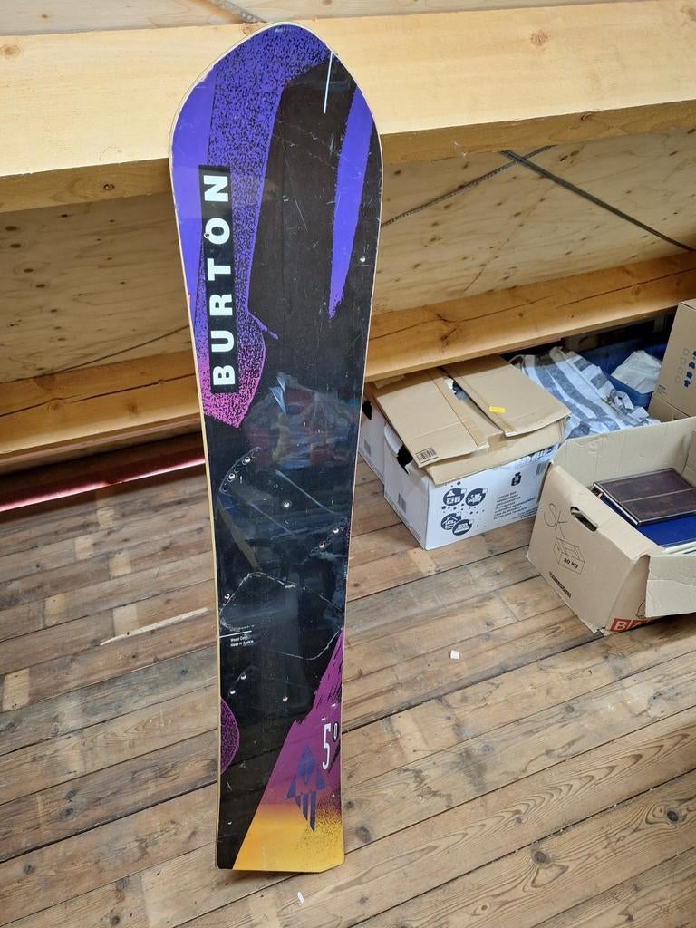Decoratie retro snowboard Burton, Sport en Fitness, Snowboarden, Ophalen, Gebruikt, Board