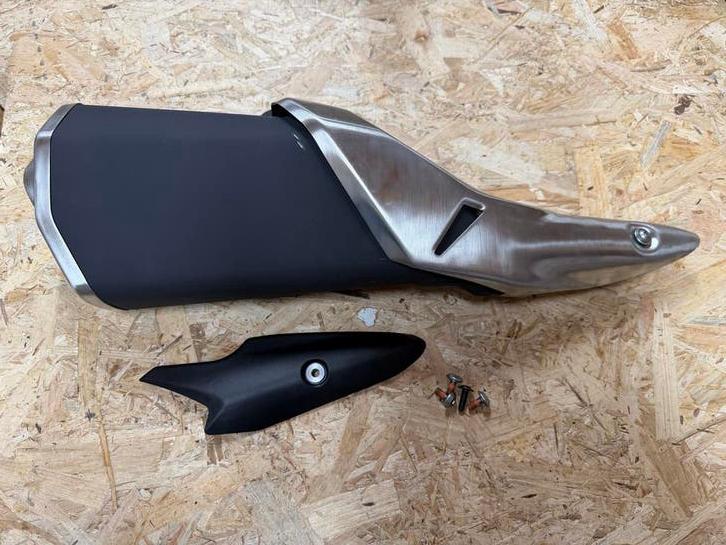 Originele Kawasaki Z900 uitlaat demper - Nieuw & Ongebruikt, Ophalen of Verzenden, Nieuw
