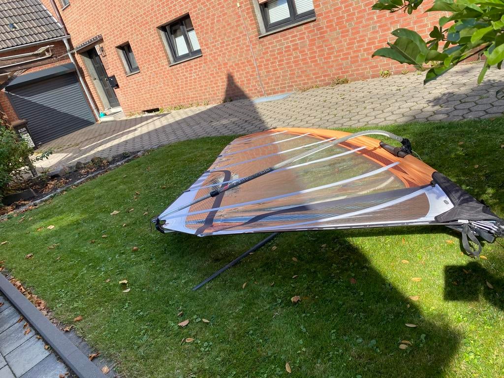 Neilpryde zeil Saner 5,7m2 met mast en giek, Ophalen, Zeil, 5 tot 7 m², Gebruikt